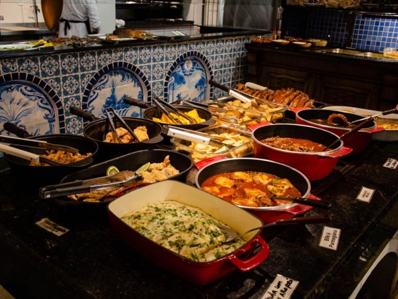 Almoço Com Buffet Restaurante Vale Quanto Pesa