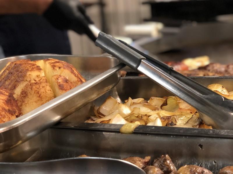 Almoço no Restaurante Vale Quanto Pesa