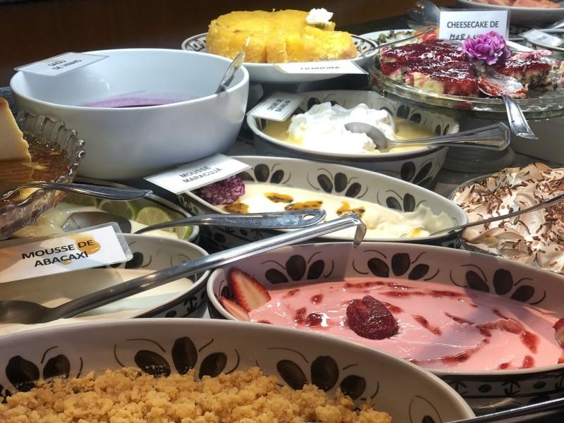 Almoço no Restaurante Vale Quanto Pesa