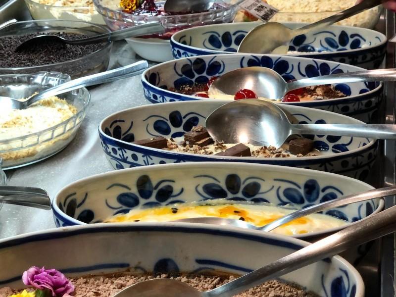 Almoço no Restaurante Vale Quanto Pesa