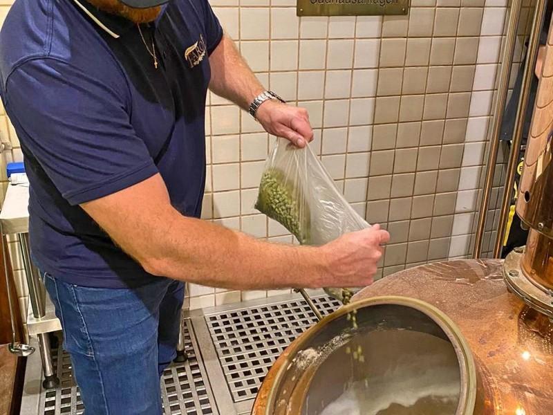 Ingresso Cervejaria do Farol Com Degustação e Brinde