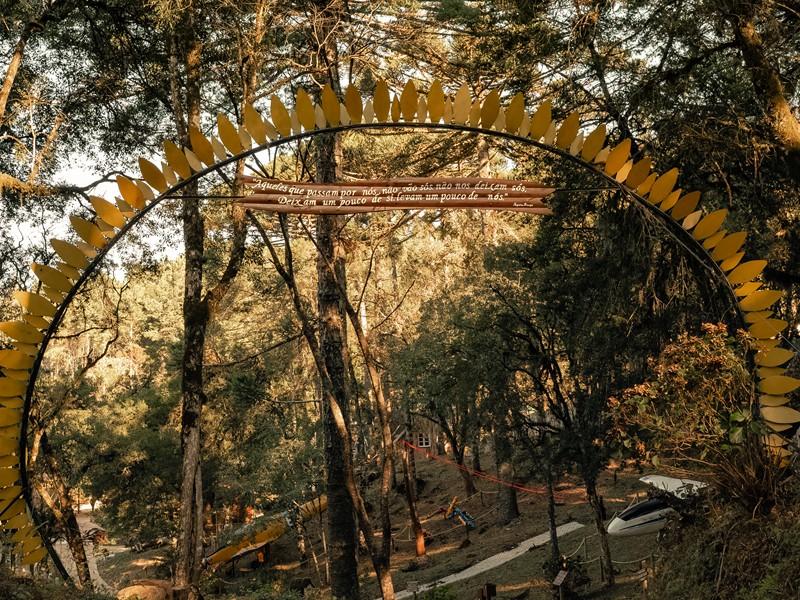 Jardim Secreto do Capitão - Parque de Aviões Históricos em Canela