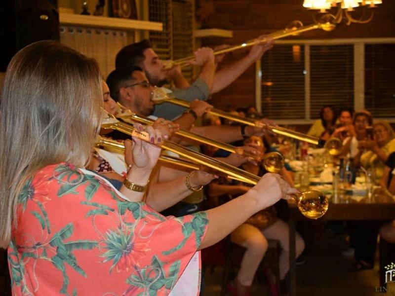 Noite Alemã Com Show e Transporte