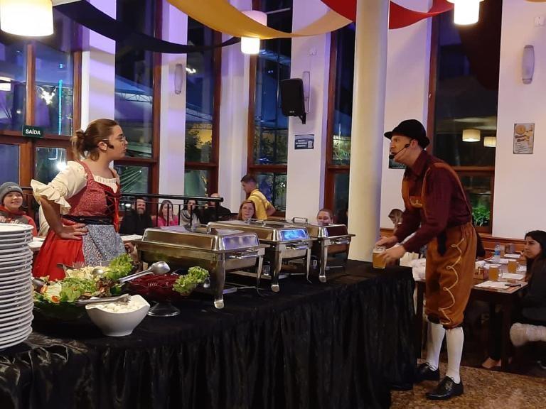 Noite Germânica em Canela - Cervejaria do Farol