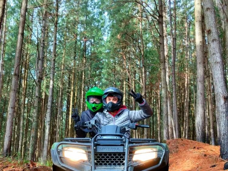 Passeio Aos Morros Pelado e Dedão