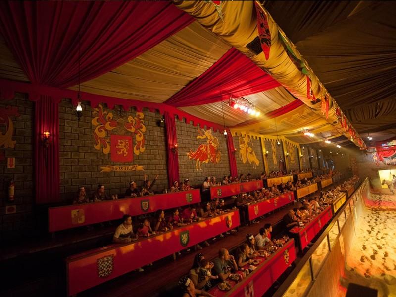 Show Excalibur Com Lanche 12h - Beto Carrero