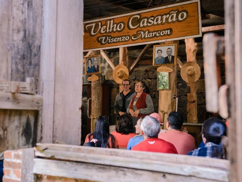 Tour Linha Bella em Gramado Com Almoço Italiano